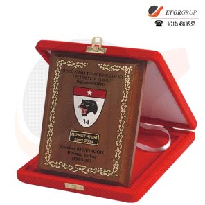 Kadife Kapaklı Ahşap Plaket