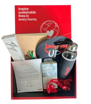 BAYİ HOŞGELDİN SETİ / DEFTER, KALEM, KULAKLIK, MOUSEPAD, MATARA, LAPTOP YÜKSELTİCİ, BOYUN ASKI İPİ