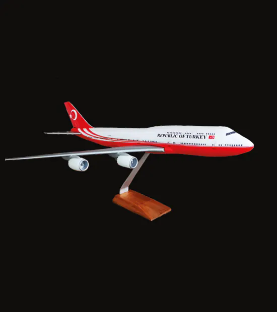 Boeing 747-8 Intercontinental Logo Baskılı Uçak Maketi
