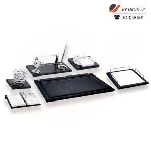 Metal Detaylı Masa Sümeni