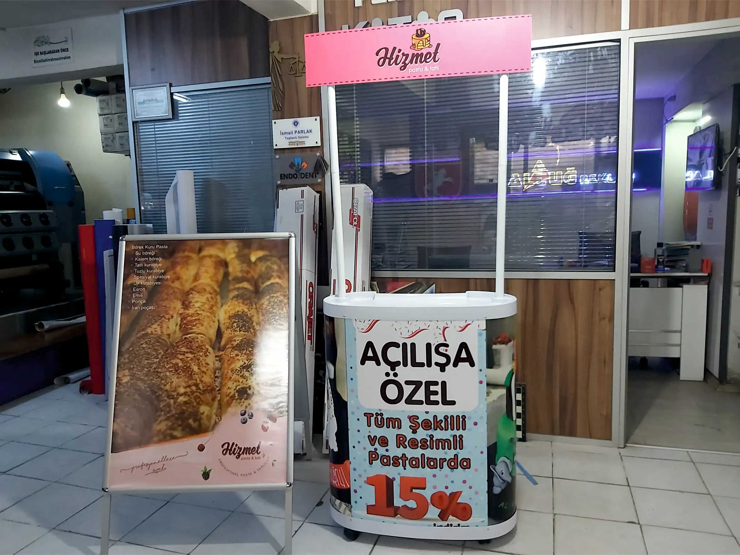 Plastik Stand