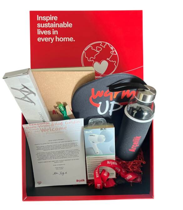 BAYİ HOŞGELDİN SETİ / DEFTER, KALEM, KULAKLIK, MOUSEPAD, MATARA, LAPTOP YÜKSELTİCİ, BOYUN ASKI İPİ