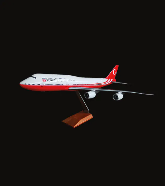 Boeing 747-8 Intercontinental Logo Baskılı Uçak Maketi
