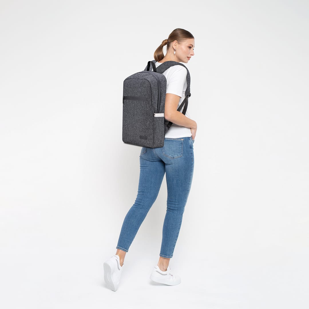 Classone WTX304G Pro 15.6 İnch Uyumlu WTXpro Su Geçirmez Kumaş, Su Geçirmez Fermuar, Geri Dönüştürülmüş Kumaş, Macbook , Laptop , Notebook Sırt Çantası –gri