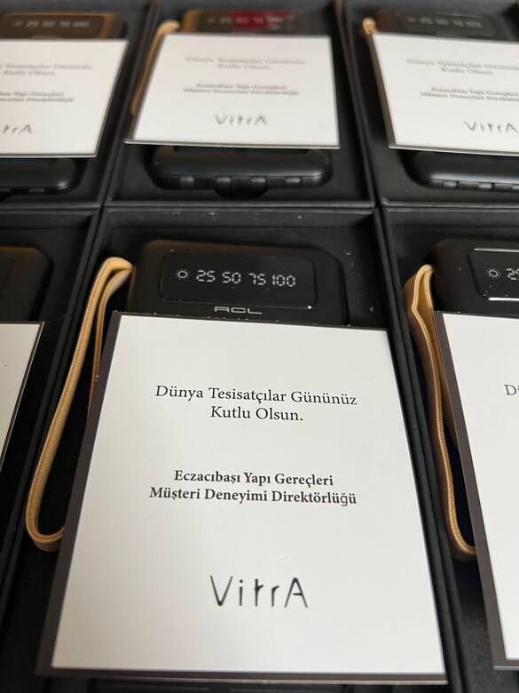 GÜNEŞ ENERJİLİ 10.000MAH POWERBANK